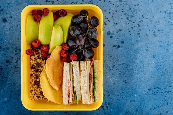 ארוחות בית ספר משובחות: מה לשים בקופסת האוכל שלך